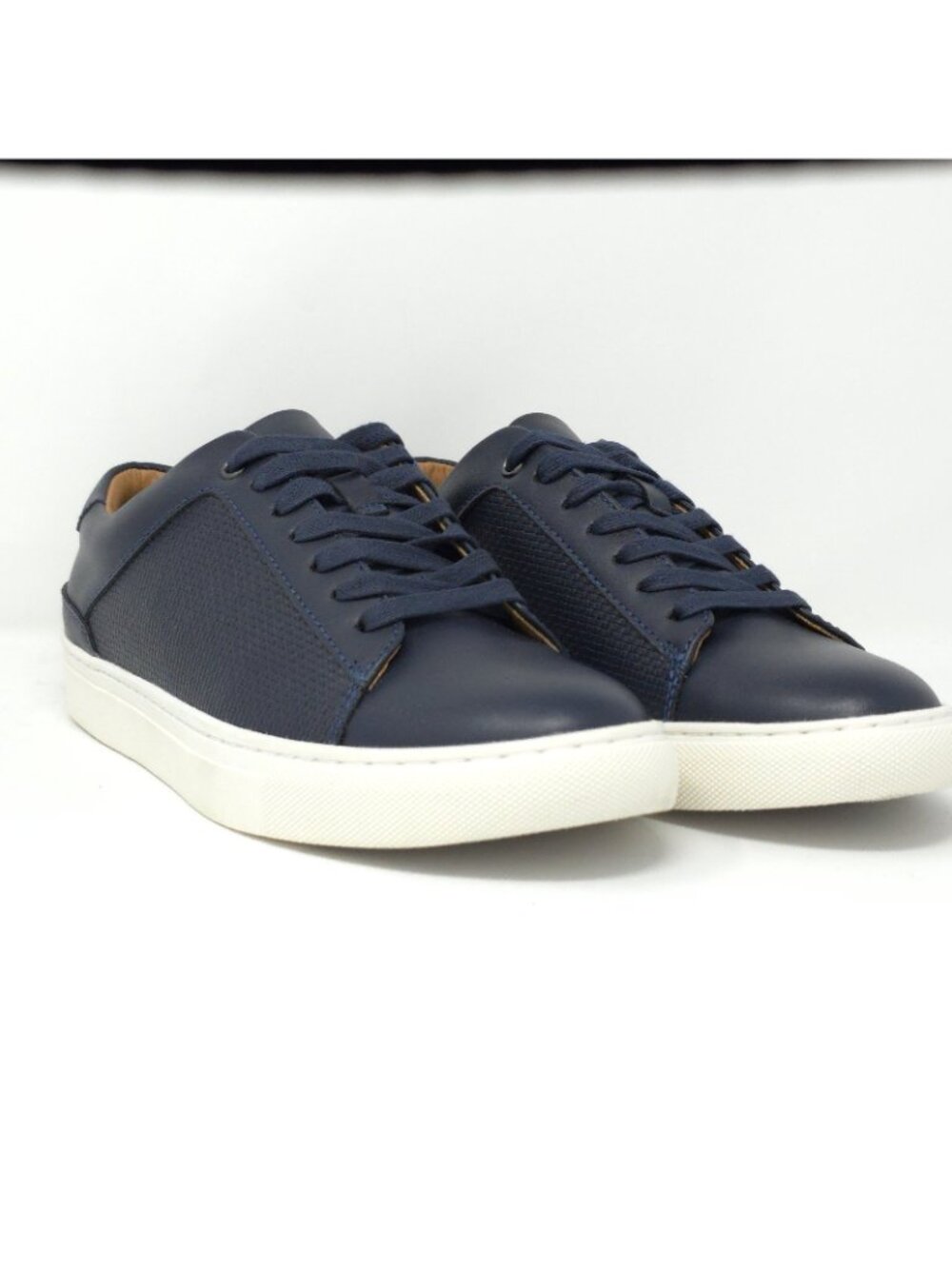 New Alfani Adairr Navy Embossed Leather Sneakers Men’s 8M - Picture 2 of 7